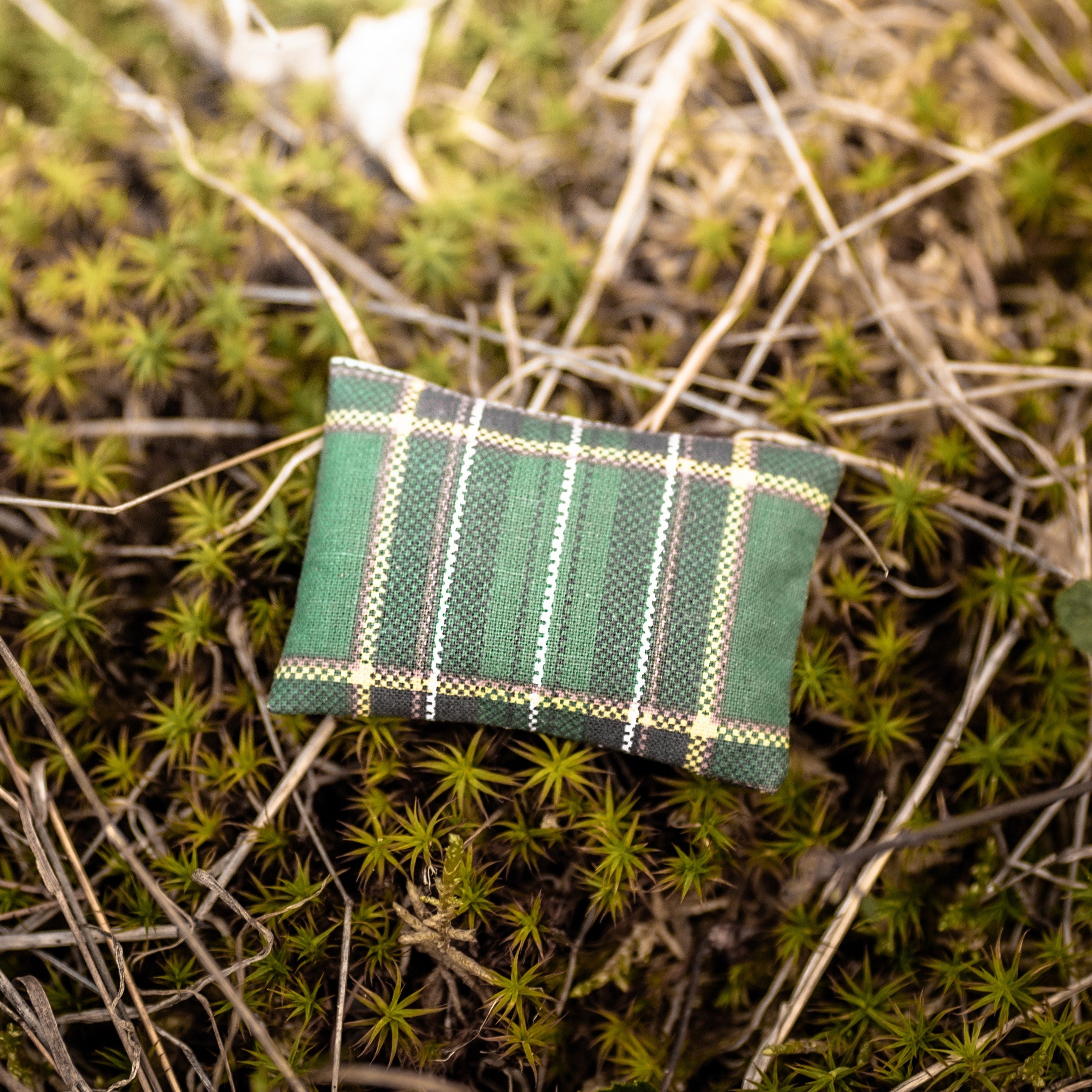 LIEBESHUND_KRAeUTERKISSEN_INNERE_RUHE