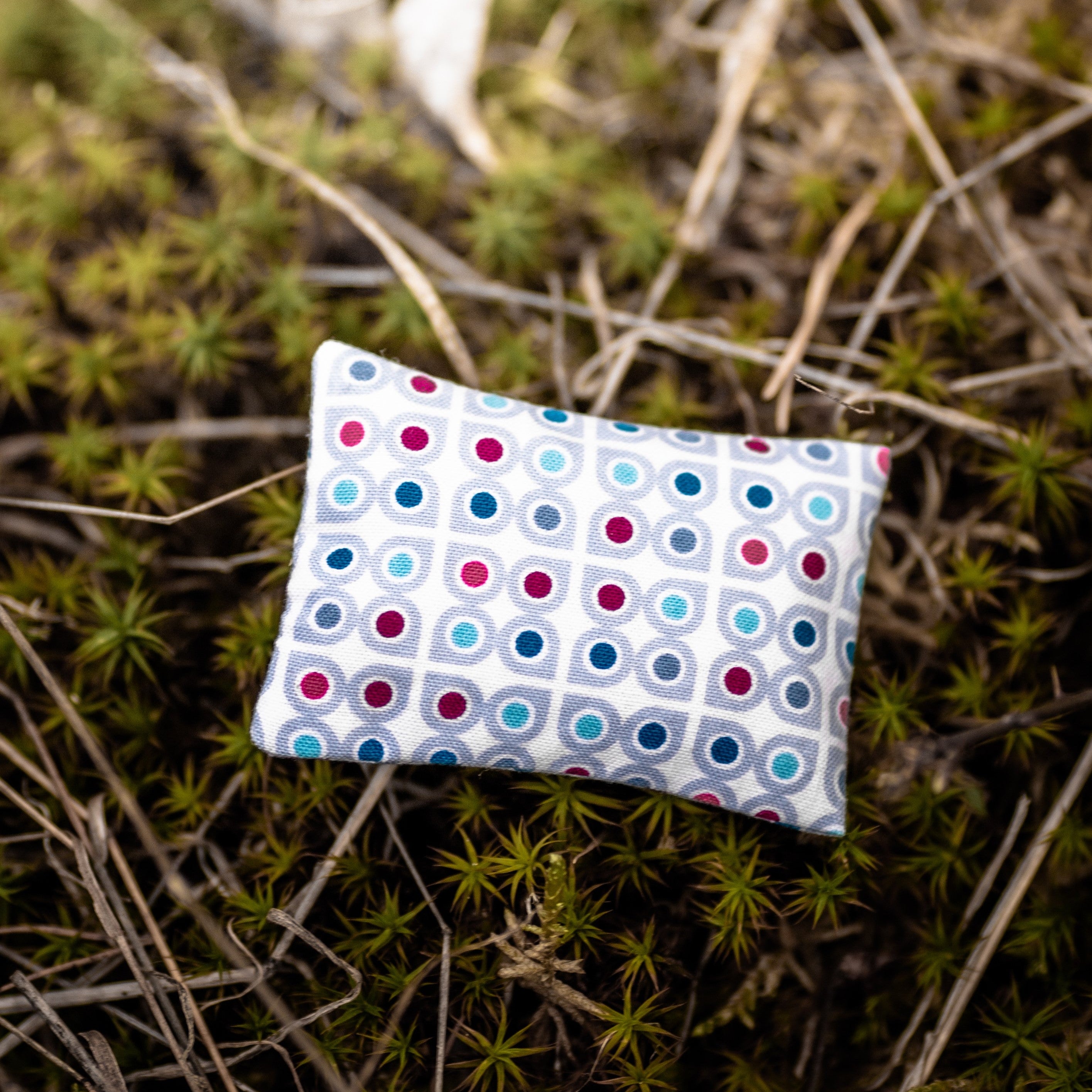 LIEBESHUND_KRAeUTERKISSEN_SCHLAF_SCHOEN